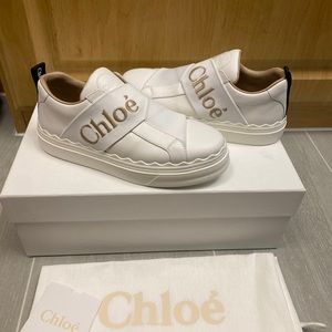 Chloe Women’s Sz 35 Lauren Logo Sneakers NEW